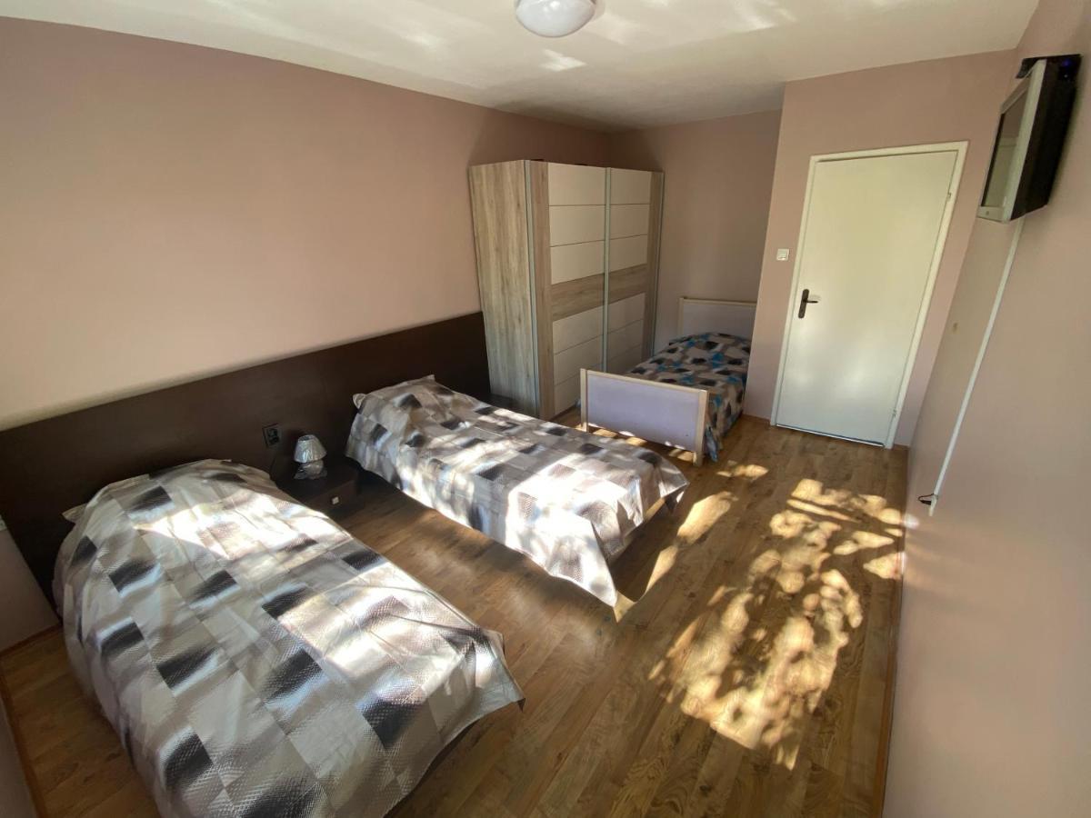 J&Z Rooms Burgas Exterior photo